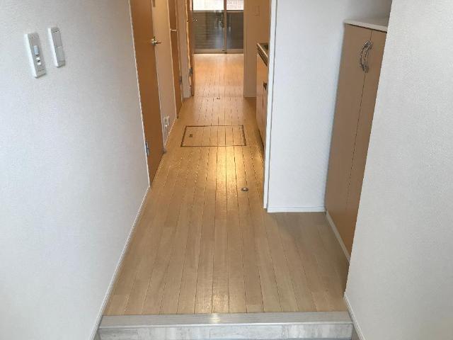 玄関　廊下
