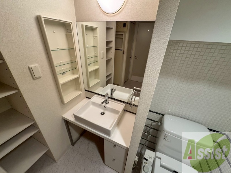 洗面設備　こちらに洗面台があります。朝の洗顔はこちらで。