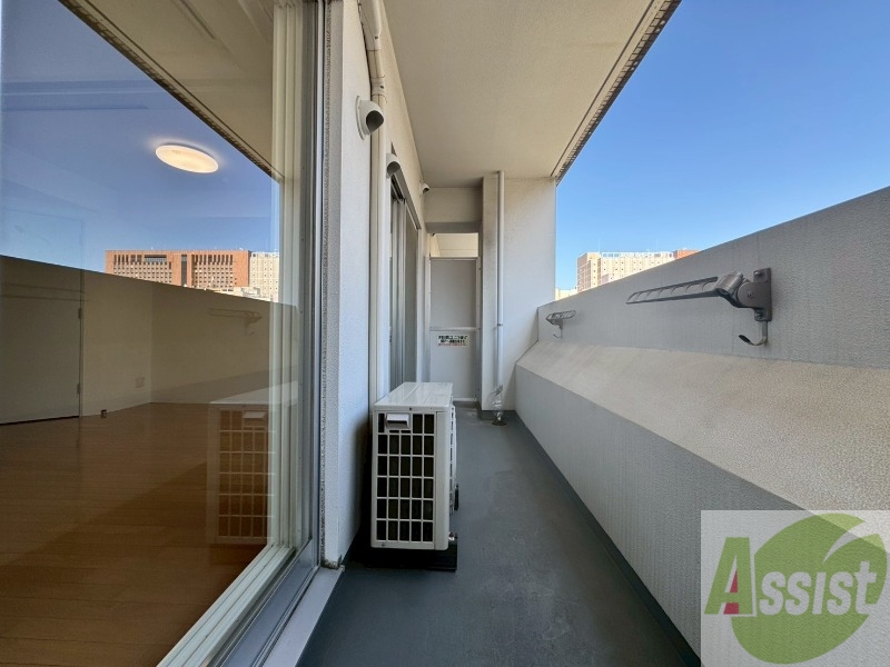 バルコニー　バルコニーです。洗濯物を干したり一息ついたりできますね！