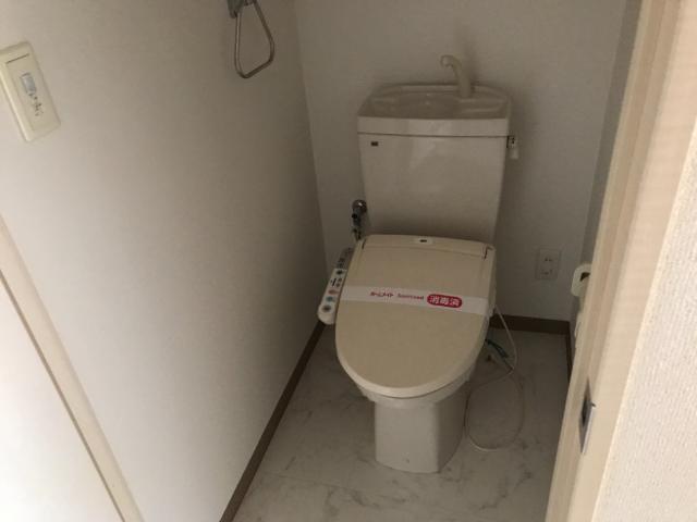トイレ　シャワー付トイレ