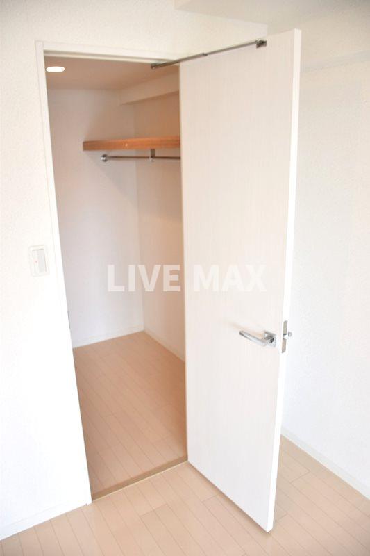 収納　ウォークインクローゼット