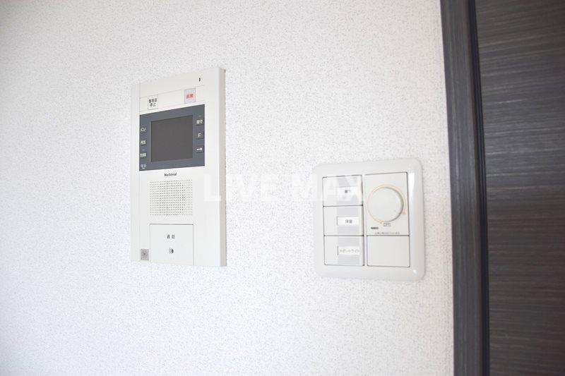 セキュリティ　モニター付きインターホン