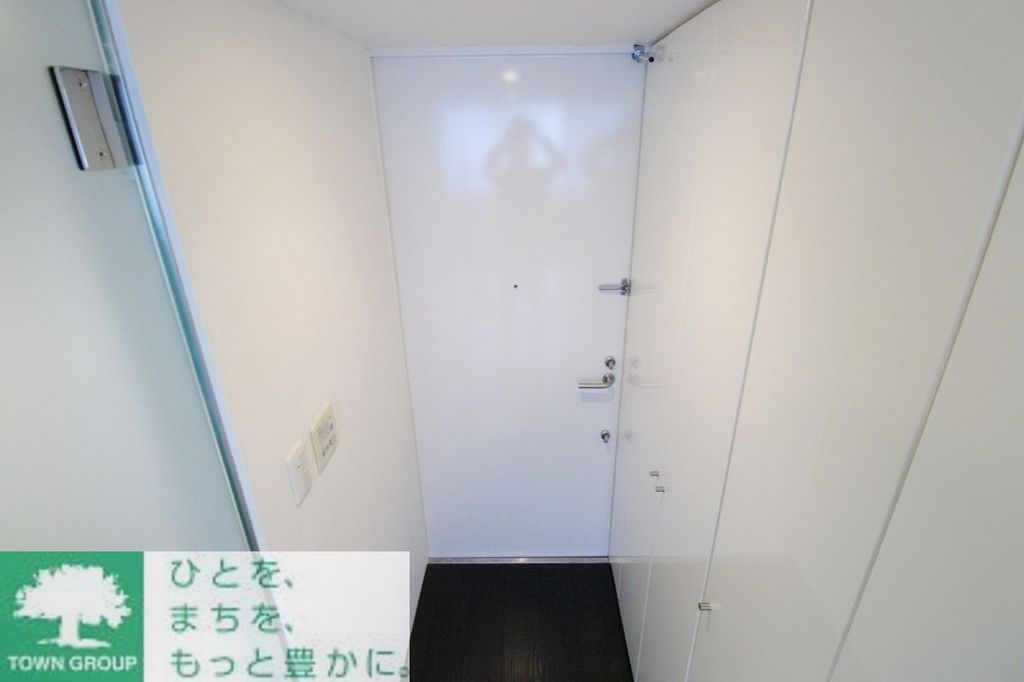玄関　お部屋探しは株式会社　タウンハウジング　までお気軽にお問合…