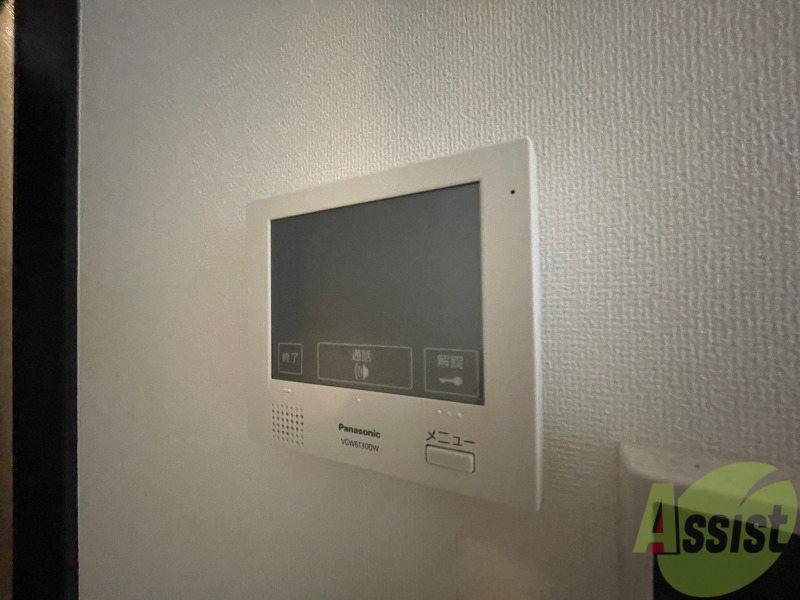 セキュリティ　ＴＶモニター付インターホンです。来客者の顔が見えるので安心！