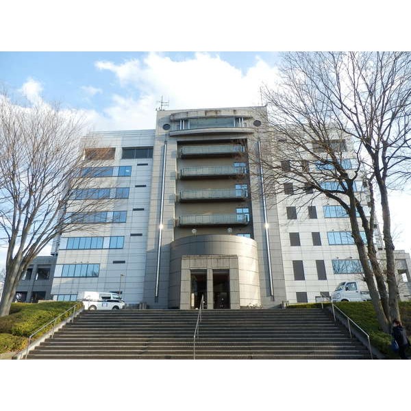 役所　三芳町役場藤久保出張所（役所）まで683m