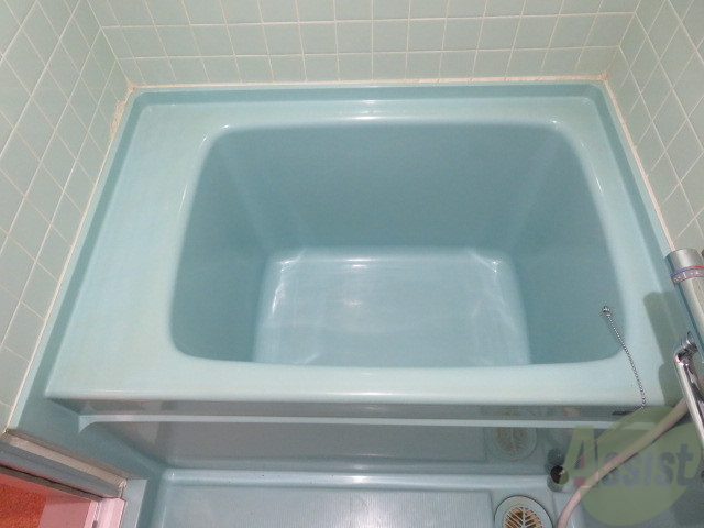 バス・シャワールーム　バス・トイレ別でお掃除しやすいですよ～。