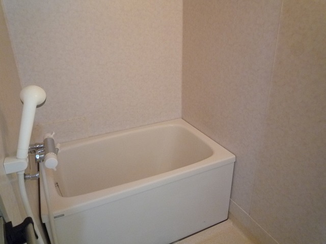 バス・シャワールーム　別号室の参考写真となります。 現況優先とします。