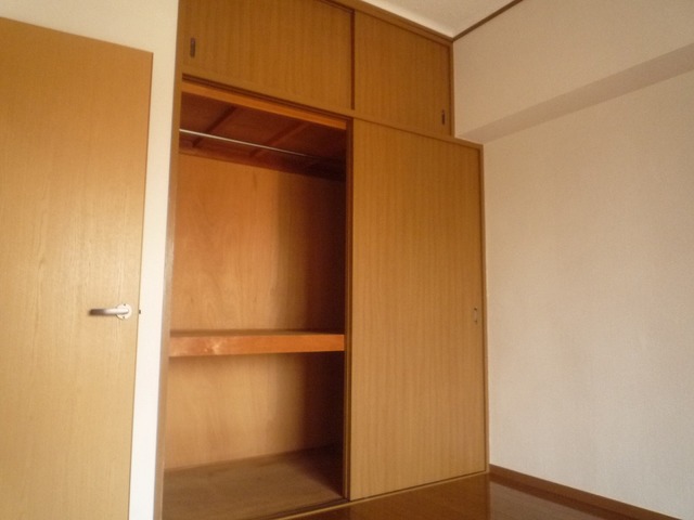 収納　別号室の参考写真となります。 現況優先とします。