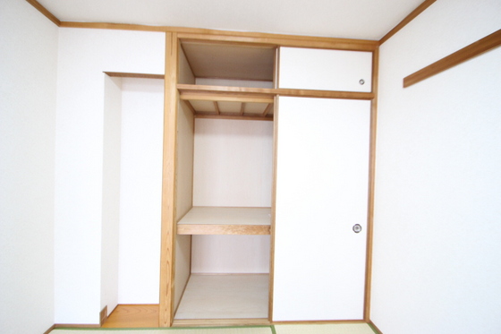 収納　※別部屋の写真です