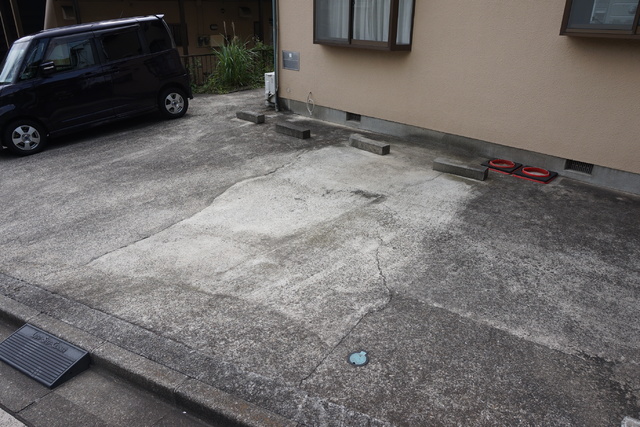 駐車場　駐車場要空き確認