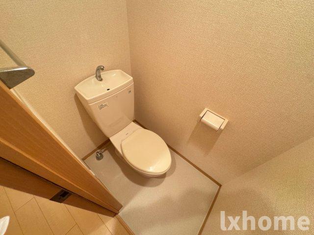 トイレ　落ち着いたトイレです