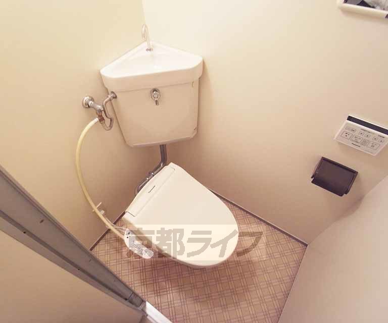 トイレ　ウォシュレットです。