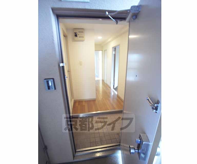 玄関　玄関です。