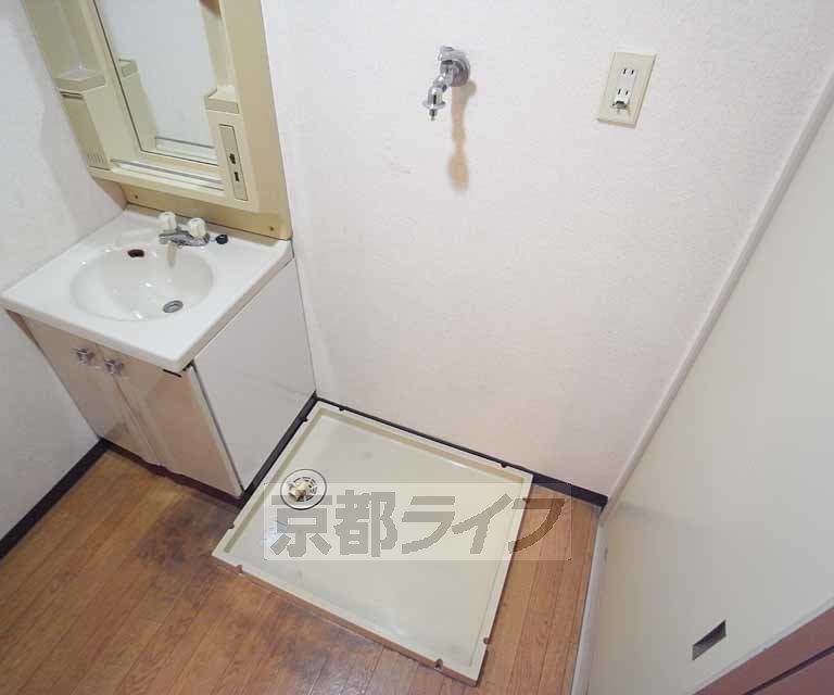 その他設備　脱衣洗面所。