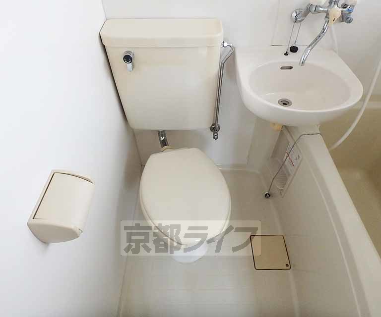 トイレ　機能的なユニットタイプです