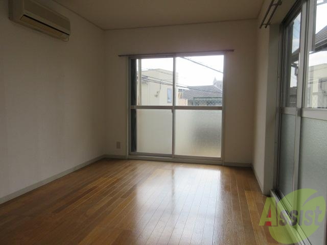 居室・リビング　広々していますね。