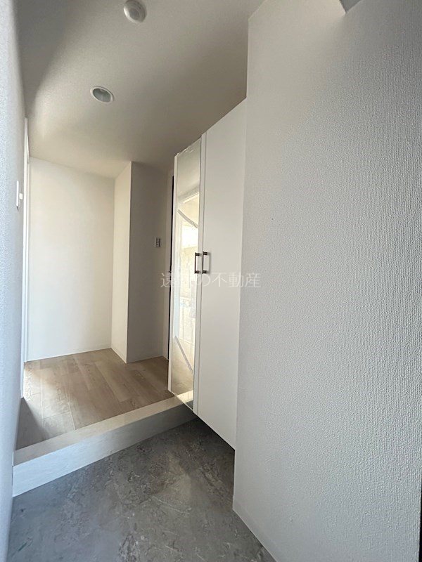 玄関　※建築中