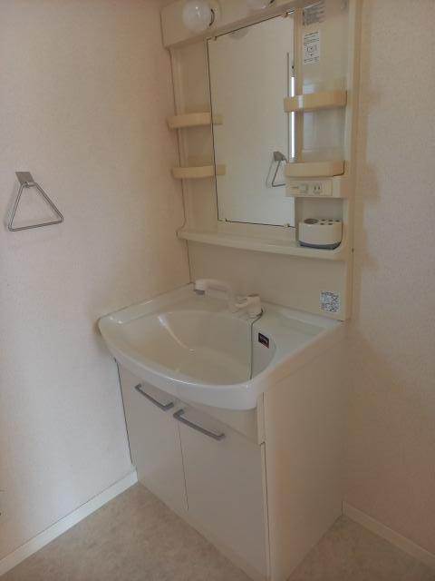 洗面設備　同仕様