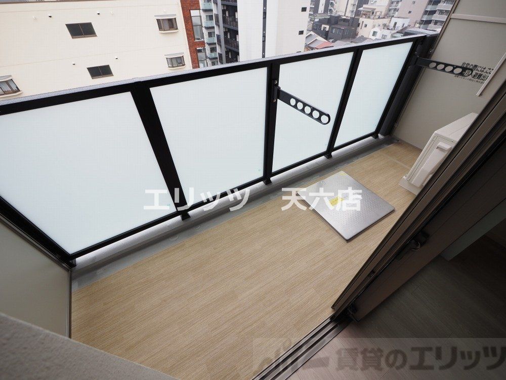 バルコニー　バルコニー