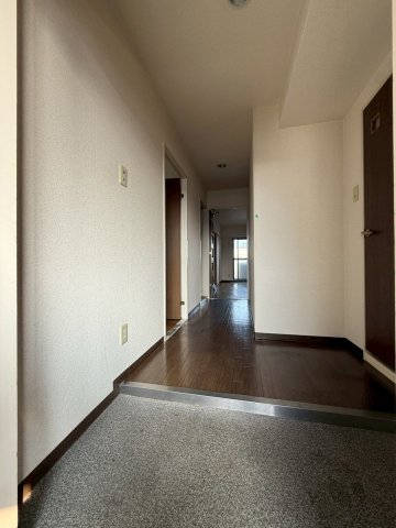 ロビー　※別号室反転写真