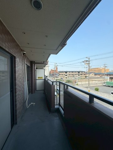 バルコニー　※別号室反転写真