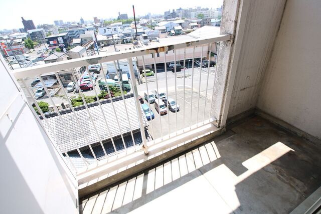 バルコニー　※別室の参考写真の為、現況優先です。