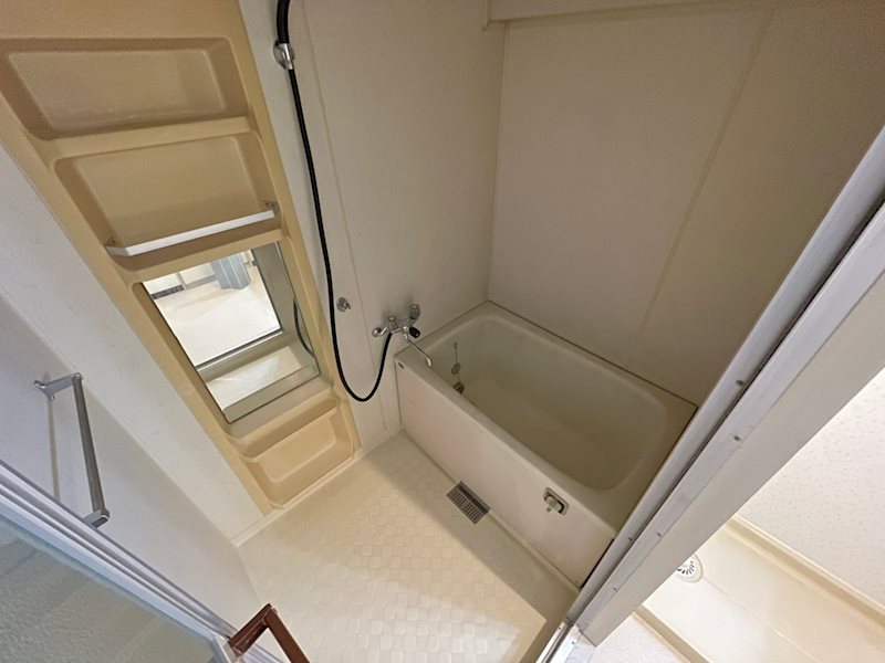 バス・シャワールーム　現況優先