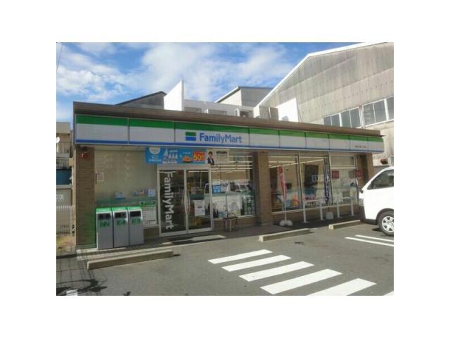コンビニ　ファミリーマート熱田八番二丁目店（コンビニ）まで572m