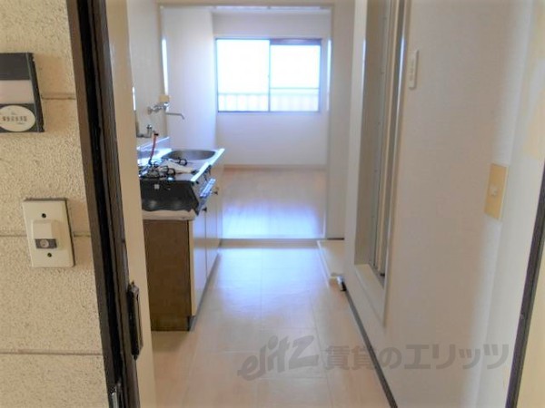 その他　玄関から、窓まで、風通りも良い感じです。