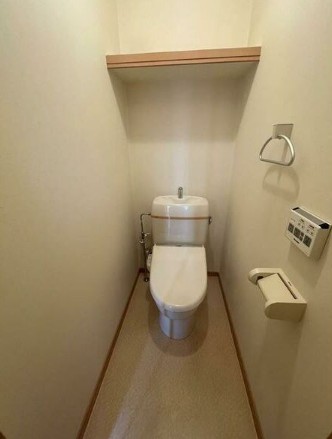 トイレ　D号室画像参照