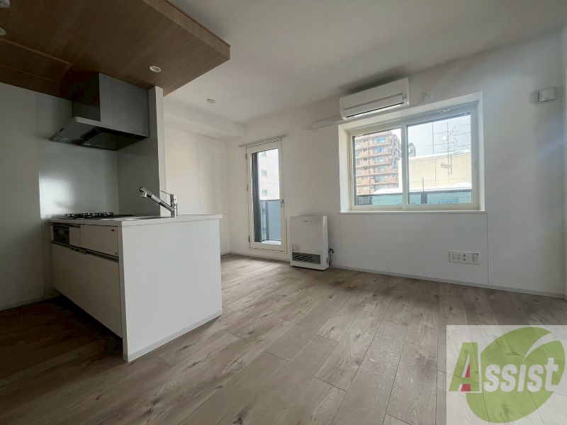 居室・リビング　広くてキレイなお部屋が広がっていて、充実した生活が送れそう。