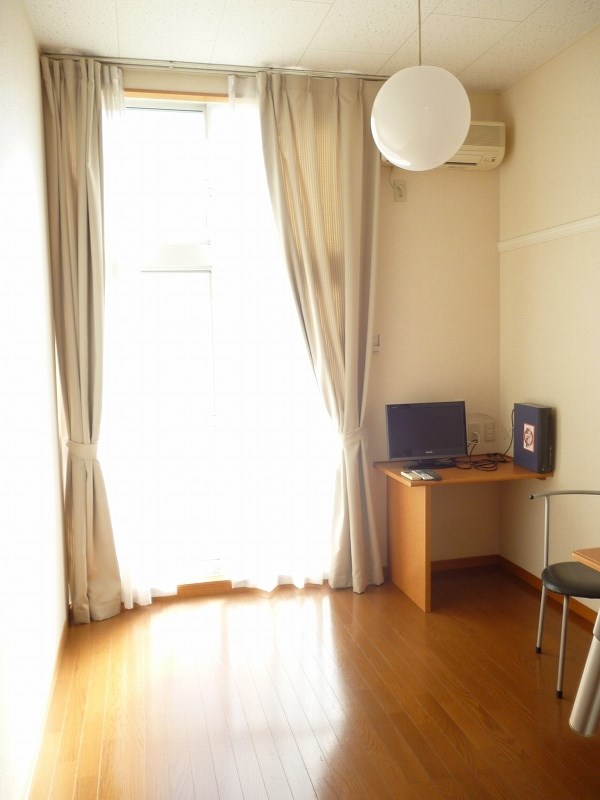 居室・リビング　同等タイプのイメージ写真です。