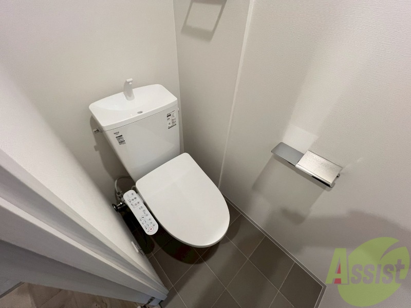 トイレ　こちらはトイレです。清潔感があり、安心して使用できます。