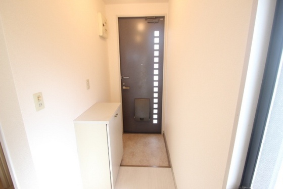 玄関　※別部屋の写真です