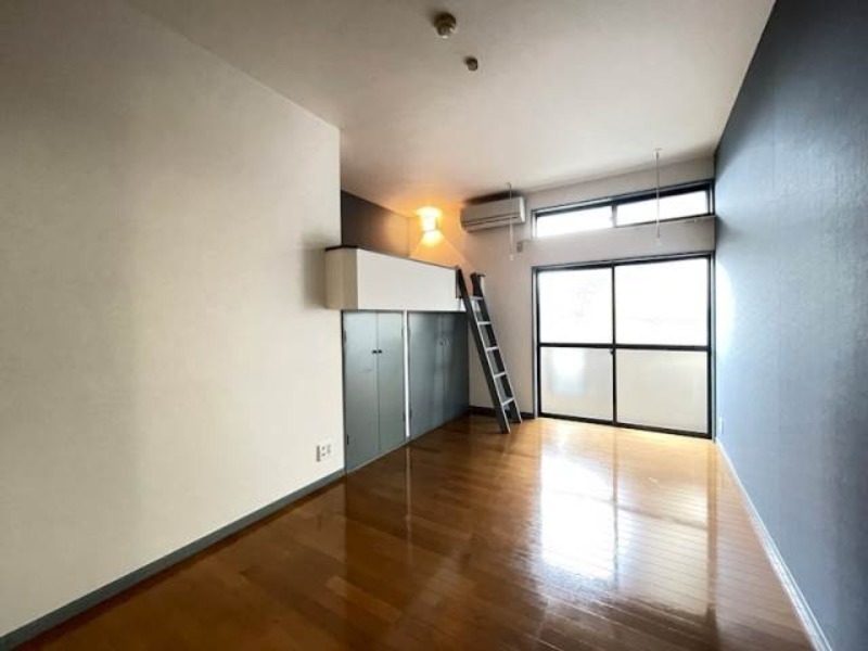 居室・リビング　別号室