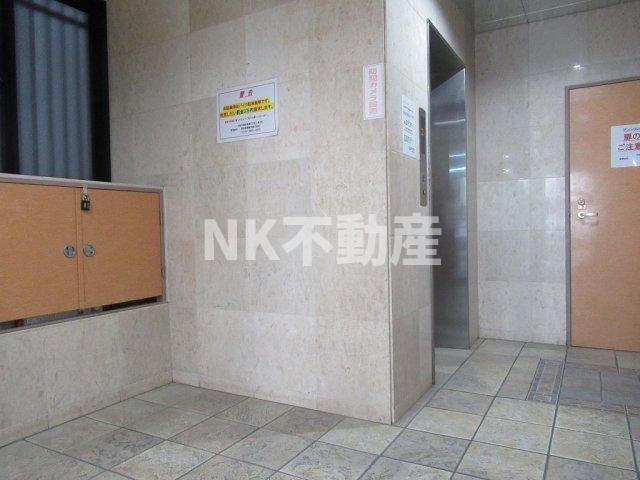 ロビー　建物の内部です