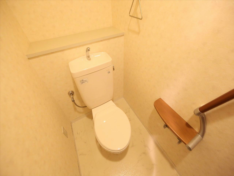 トイレ　洋式トイレ（温水洗浄便座設置可）