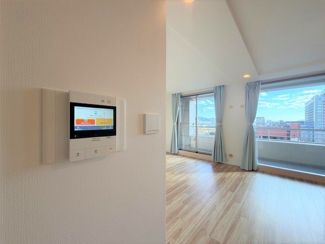 セキュリティ　モニター付インターホン