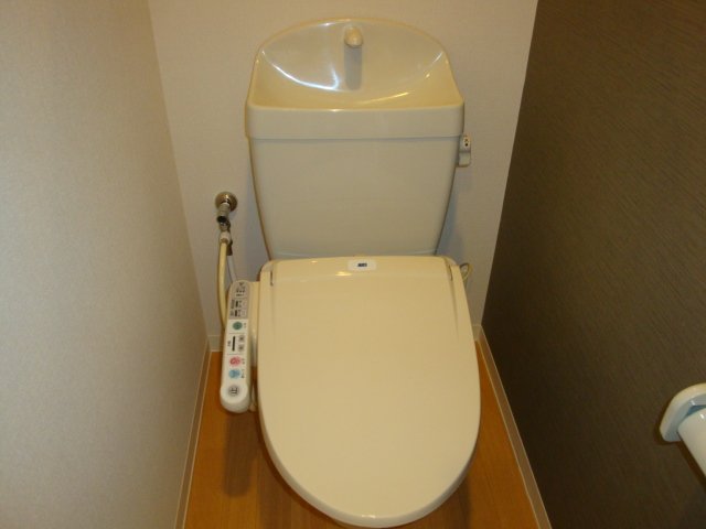 トイレ　シャワー付トイレ