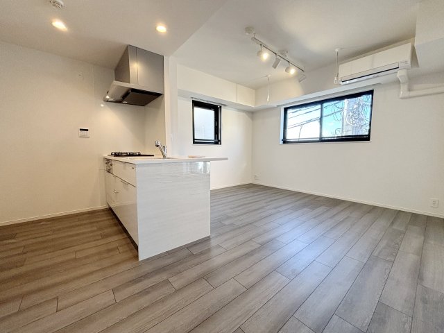 居室・リビング　※反転タイプ