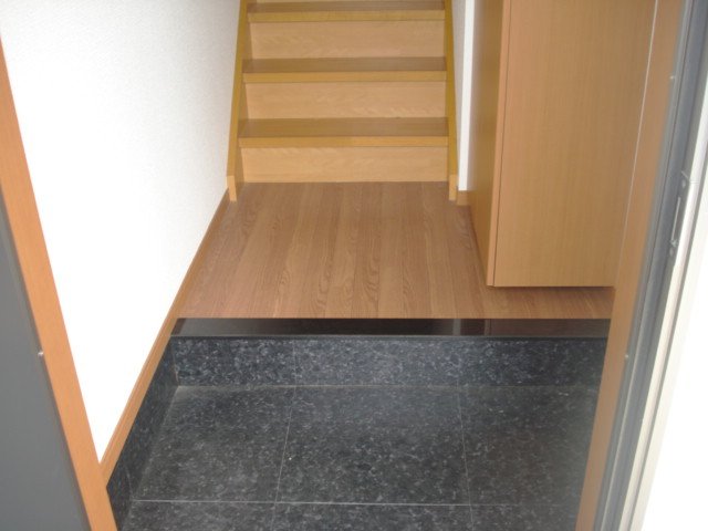 玄関　玄関（イメージ）