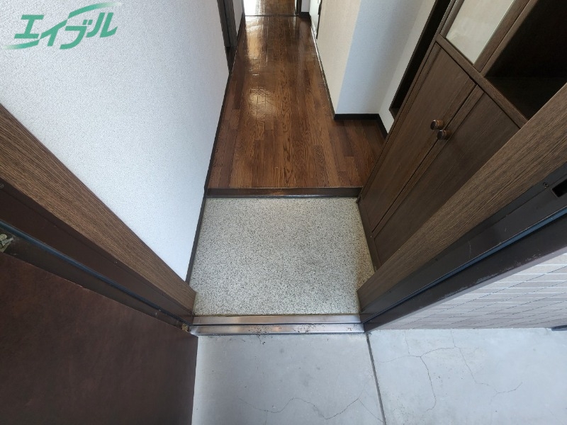 玄関　同物件別室画像