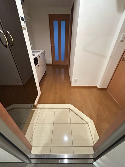 玄関　※別部屋の写真です