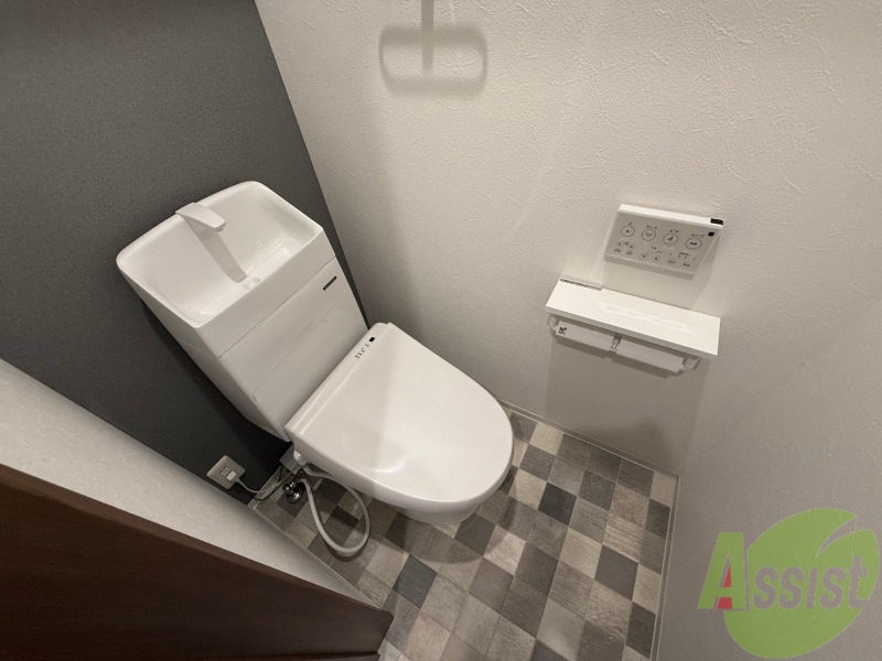 トイレ　トイレはウォシュレット付きです。シャワートイレは嬉しいですね