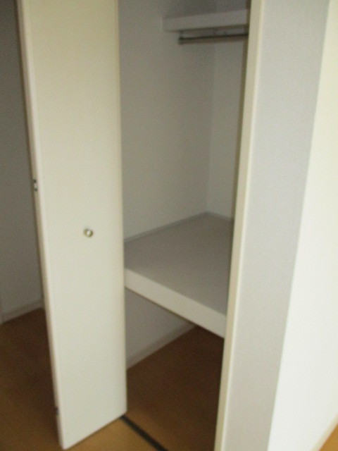 収納　写真は202号室（反転）のものになります。