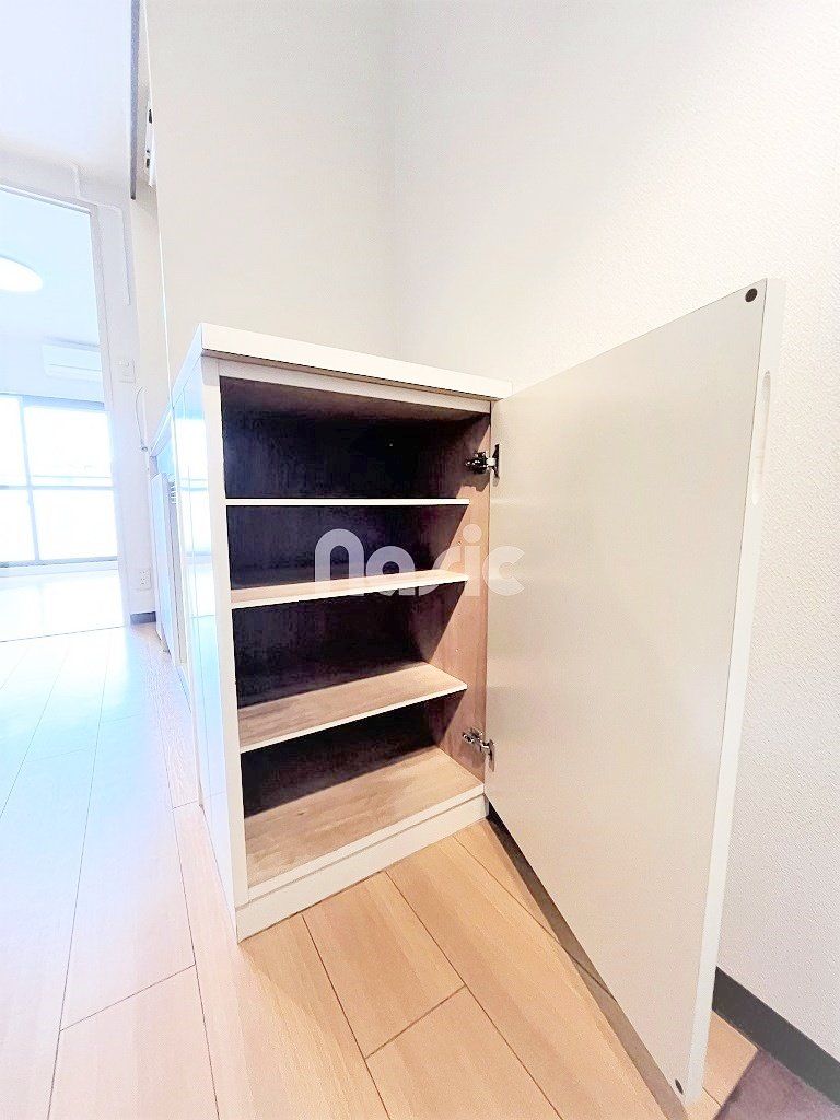 玄関　シューズケース