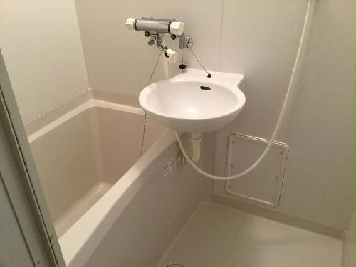 バス・シャワールーム　浴室換気乾燥機完備