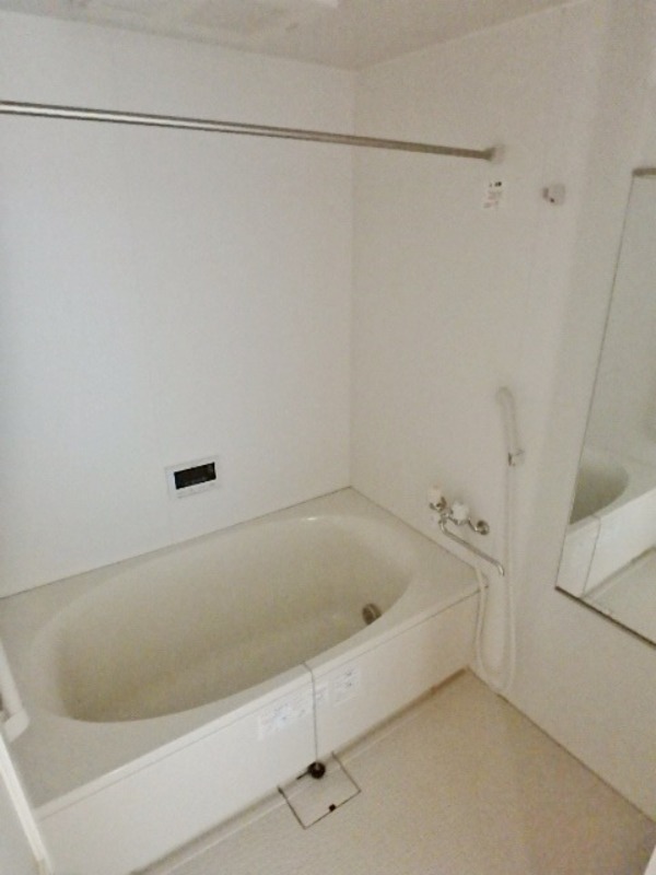 バス・シャワールーム　図面と現状に相違がある場合には現状を優先