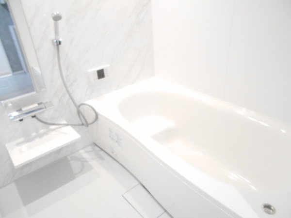 バス・シャワールーム　一日の疲れを癒してください