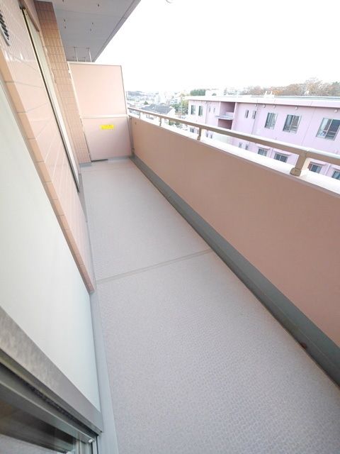 バルコニー　同シリーズ